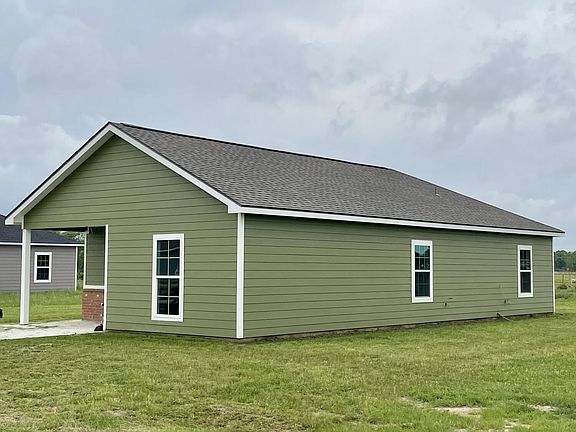 3rd image of 187 Village Dr