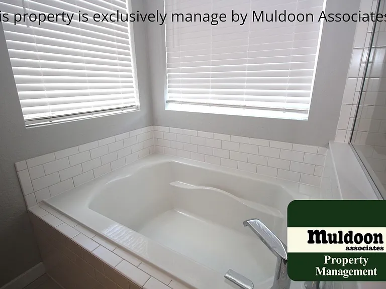 10339 Finn Dr — Photo 16