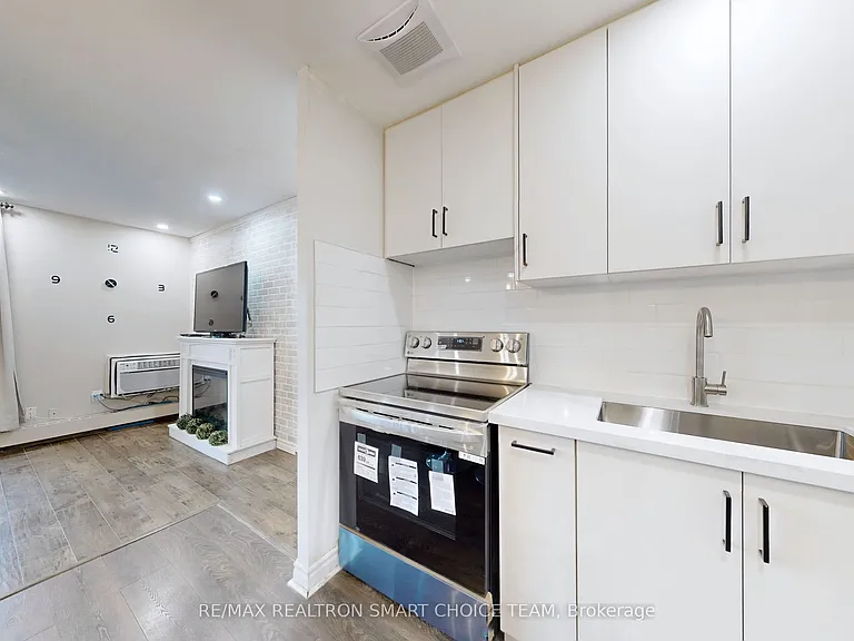 895 Kennedy Rd #505 — Photo 20