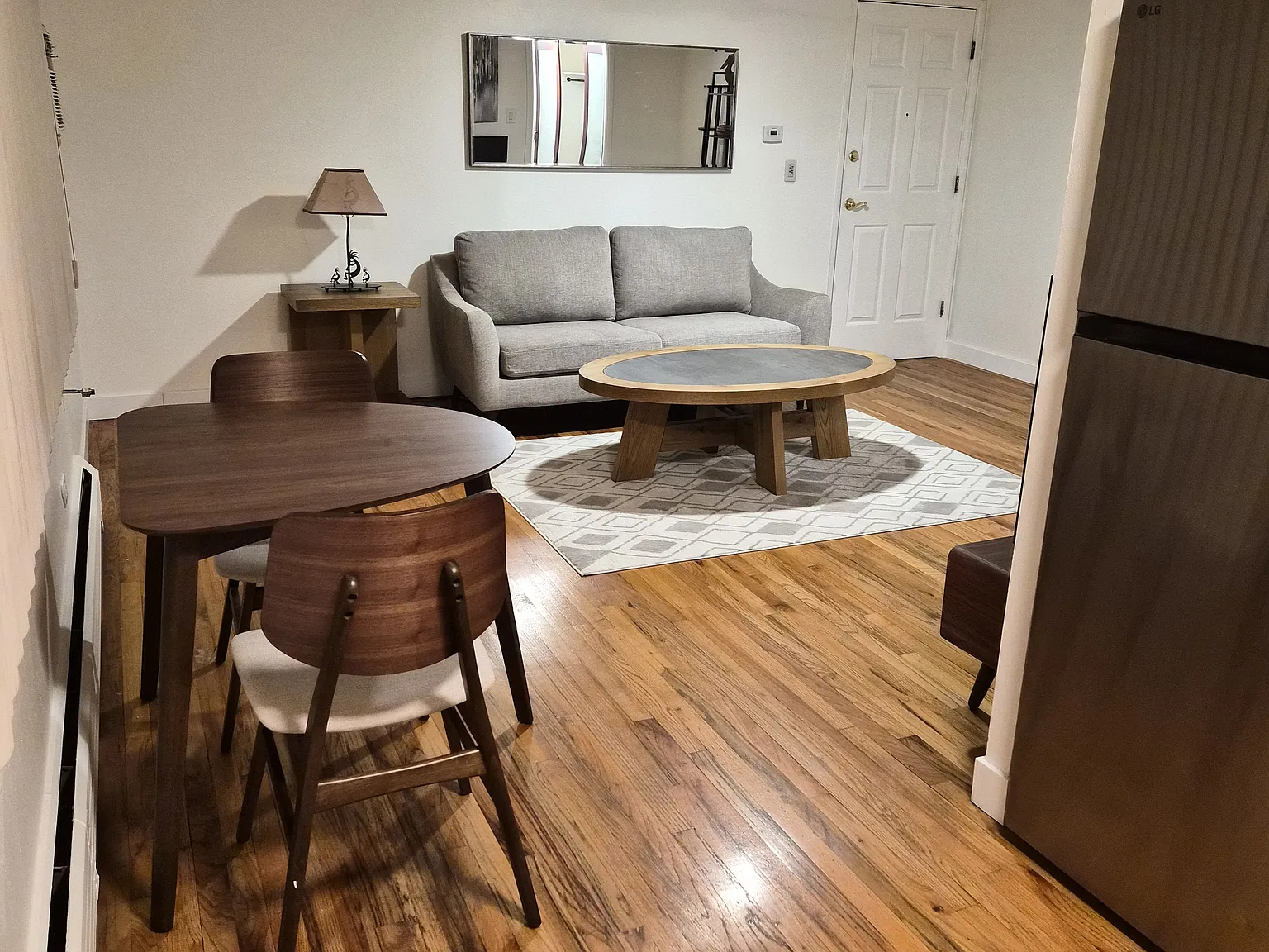 1 bed, 567 sqft, $1,700 — Photo 3