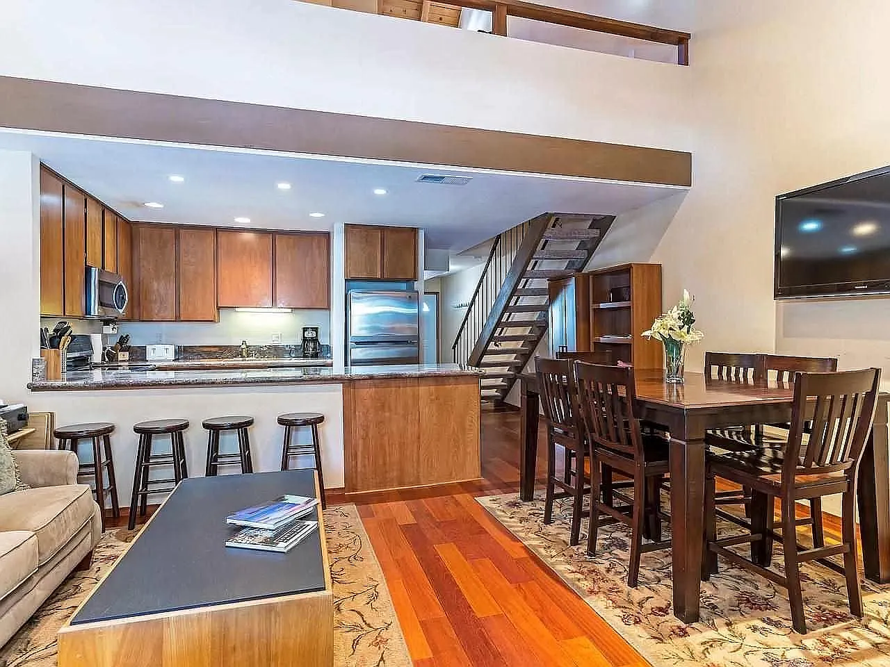 2 bed, 1332 sqft, $3,850 — Photo 3