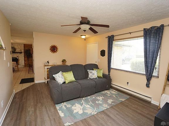 4th image of 2870 Gateway Dr