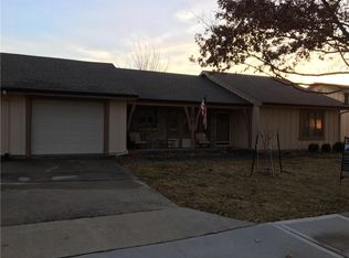 8211 E 189th St, Belton, MO 64012