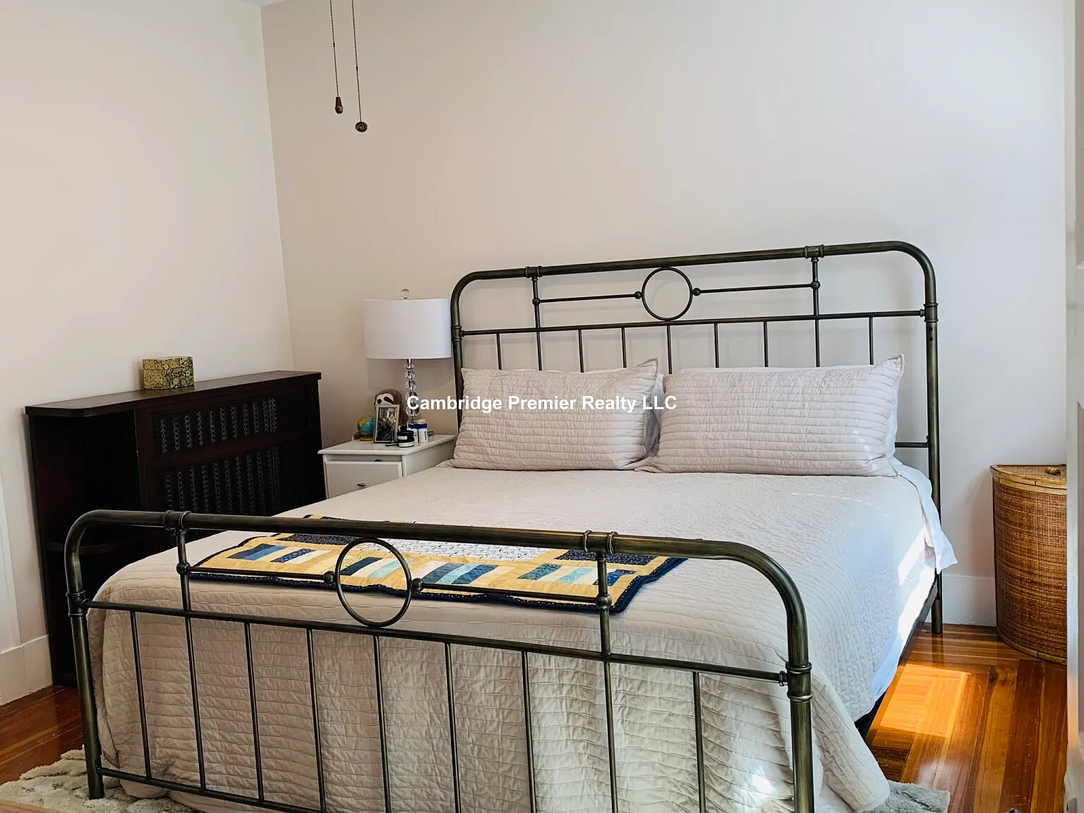 2 bed, 1200 sqft, $3,200 — Photo 4