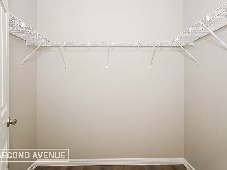 678 Rutland Cir — Photo 14