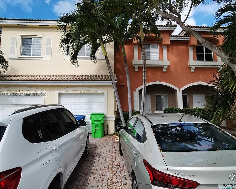 1st image of 11313 NW 34th Pl #11313