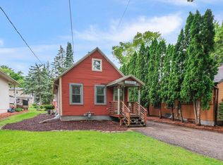 5535 Lake Mendota Dr, Madison, WI 53705