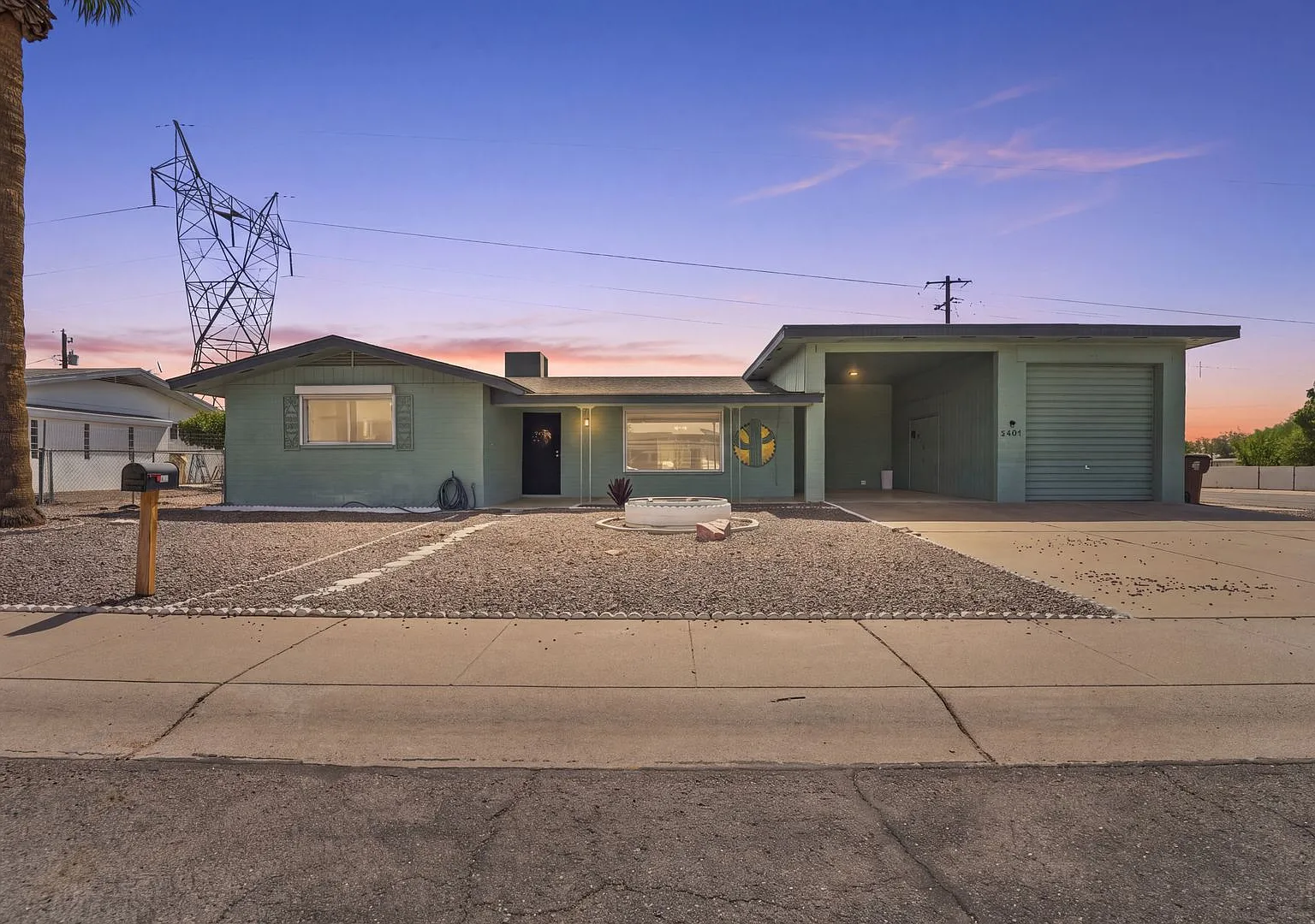 Great Mesa Home at a Great Price Ready for You! — Photo 1