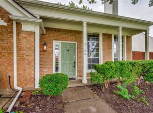 2123 Lansdown Dr, Carrollton, TX 75010