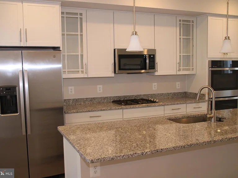 2583 Hopton Ln #33 — Photo 3