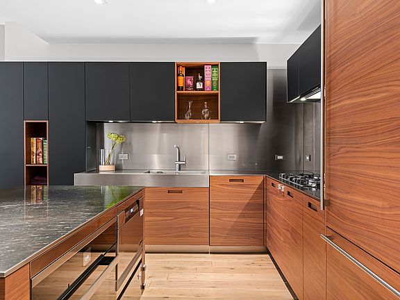 5th image of 15 Renwick St #601