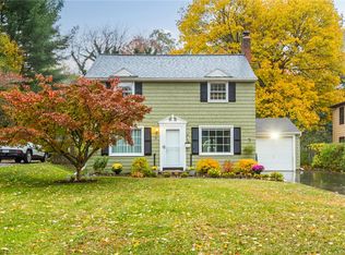 70 Park Ln, Rochester, NY 14625