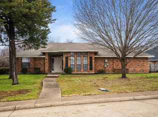 1513 Kari Ann Dr, Cedar Hill, TX 75104