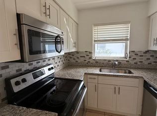 237 SE Park St #2, Dania, FL 33004