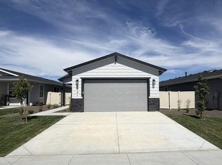 5921 N Backfire Way, Meridian, ID 83646