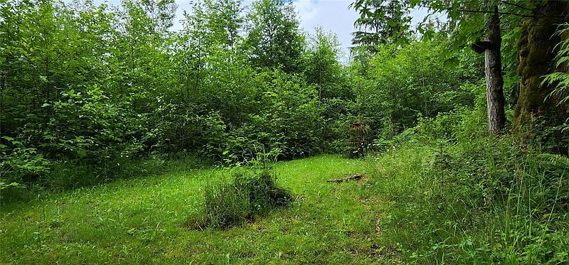 3rd image of 738 Grauel- Ramapo Rd
