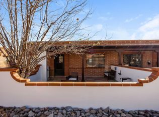 329 S Paseo Pena APT A, Green Valley, AZ 85614