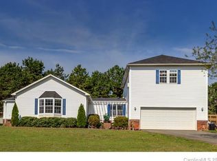 712 Monterey Dr, Iron Station, NC 28080