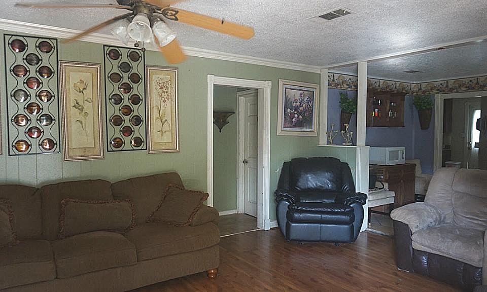 1st image of 10112 Donald Dr