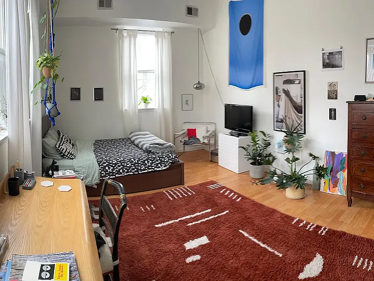 647 Bainbridge St #2 — Photo 7