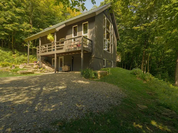 69 Cooper Hill Road, Dover, VT 05356