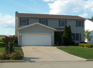 1314 Shannon Rd, Normal, IL 61761