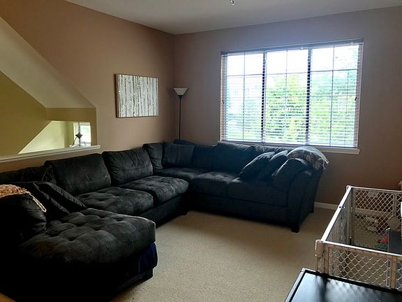4th image of 715 Hanbury Dr