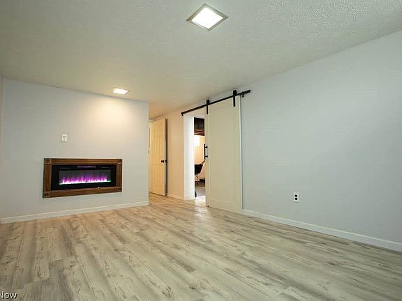 5th image of 13302 Christine Ave
