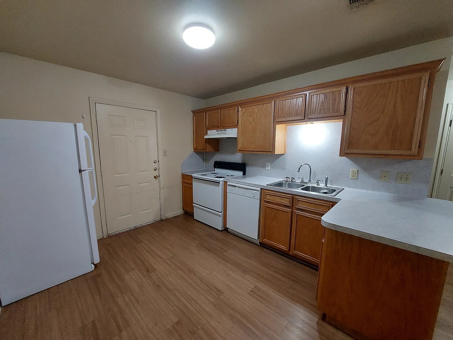 406 Avenue S — Photo 4