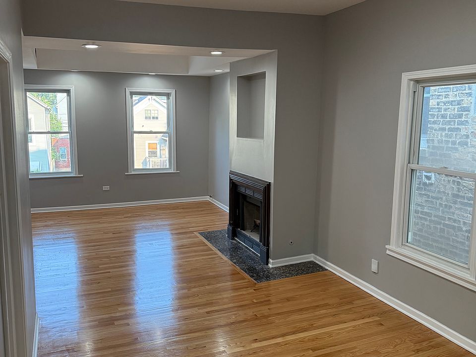 1st image of 1647 N Francisco Ave #2