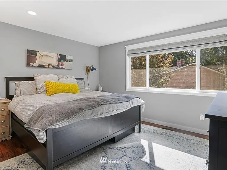 13823 NE 76th St — Photo 16