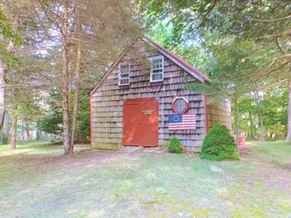 4th image of 351 Old Stone Hwy
