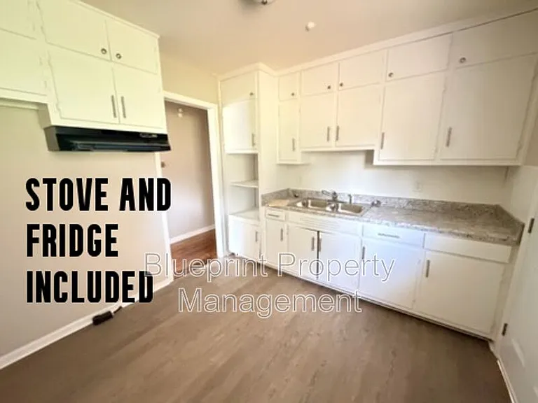3736 Oak Ave SW — Photo 3