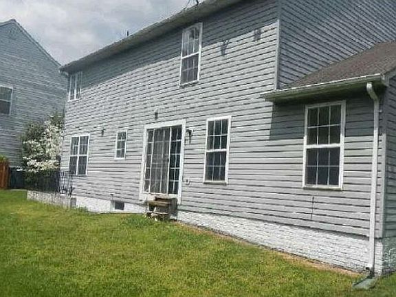 2nd image of 2997 Lost Creek Blvd