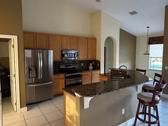5th image of 14009 San Mateo Ct