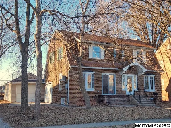 1106 N Jefferson Ave, Mason City, IA 50401