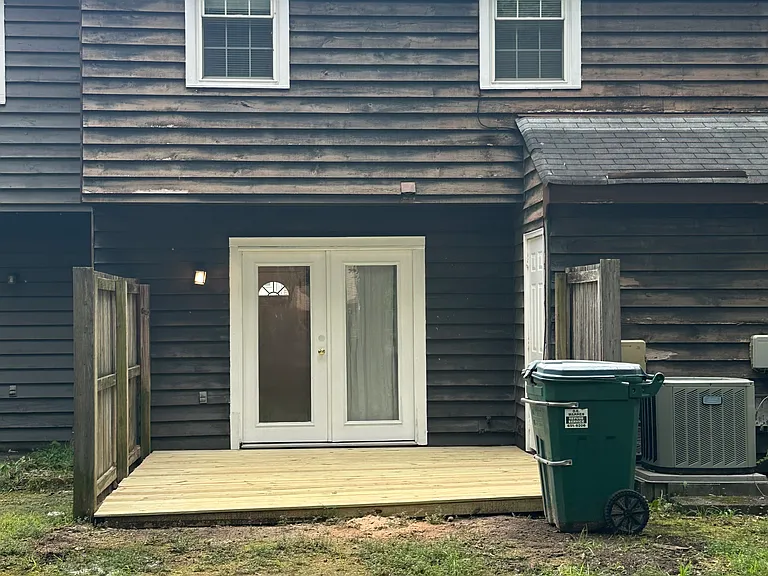 404 Hickorywood Cir — Photo 15