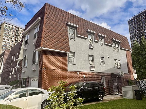 5th image of 20920 23rd Avenue