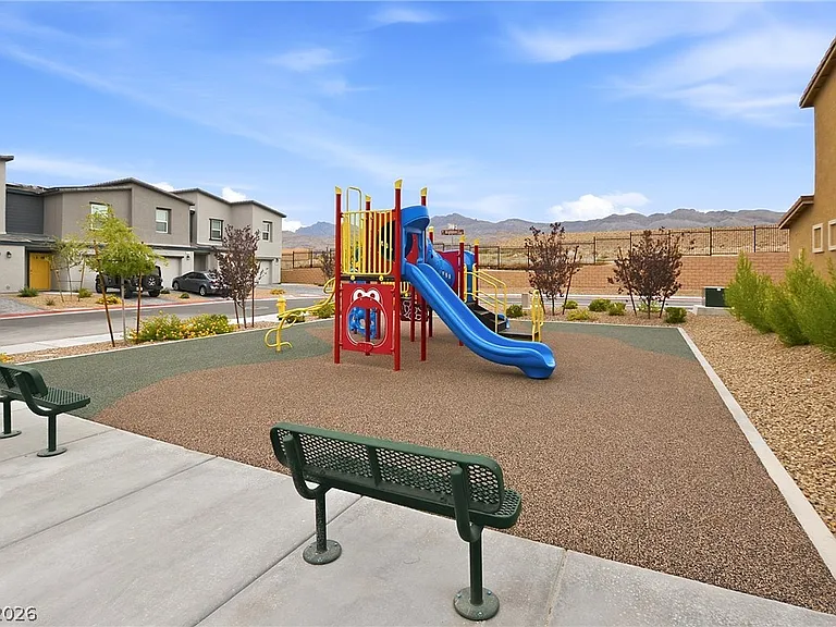 10923 Heatherford Ave — Photo 32