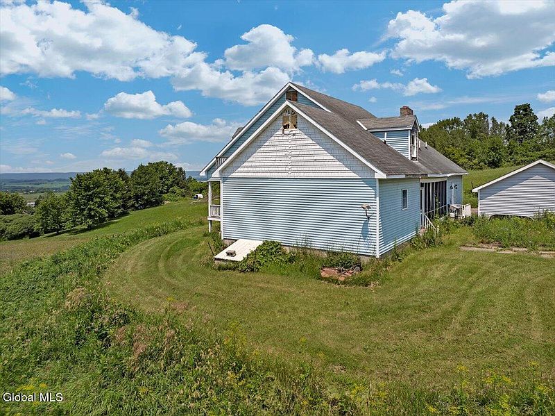 3rd image of 211 Reynolds Road