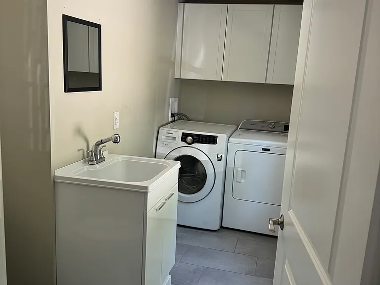 2691 Roosevelt St — Photo 7