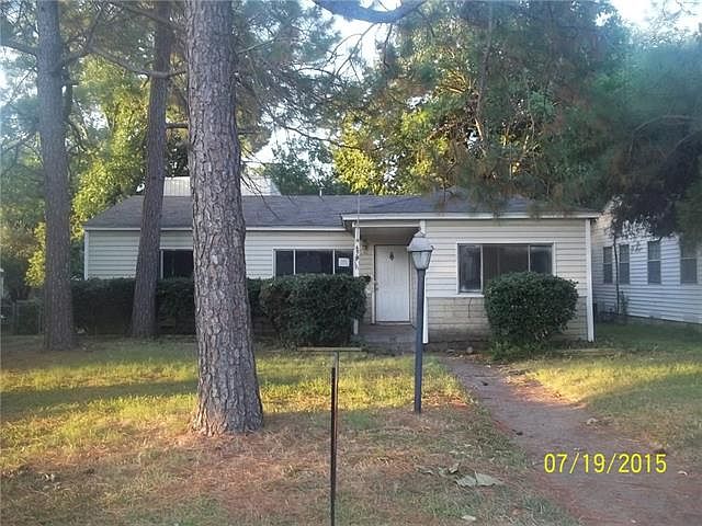 1st image of 438 Hughes Dr
