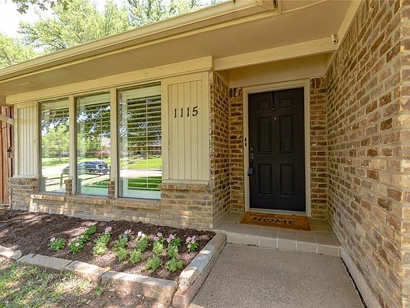 2nd image of 1115 Berkshire Ct