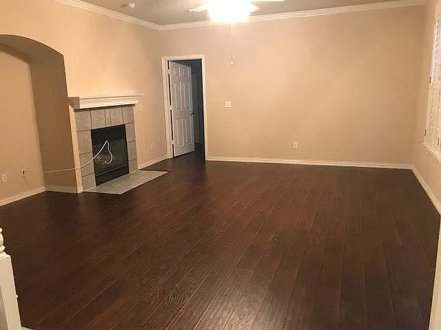 327 Regal Dr — Photo 12