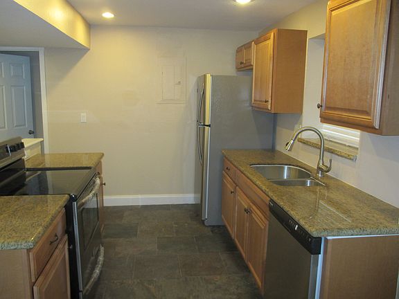 2nd image of 722 SW 81st Ave #10-B