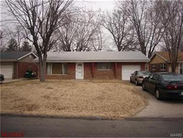2nd image of 905 Lebon Dr