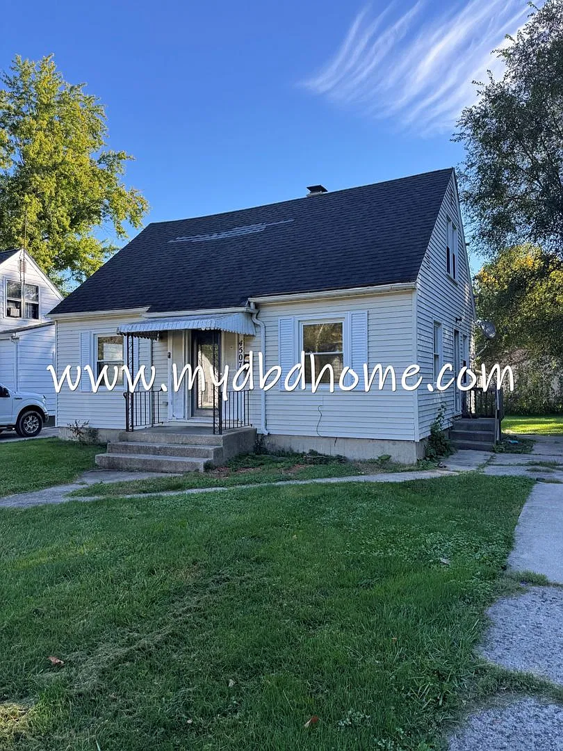 4507 Plaza dr — Photo 1