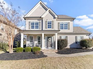 835 Minerva Dale Dr, Fuquay Varina, NC 27526