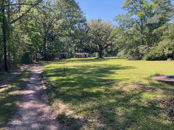 43151 Holder Ln, Hammond, LA 70403