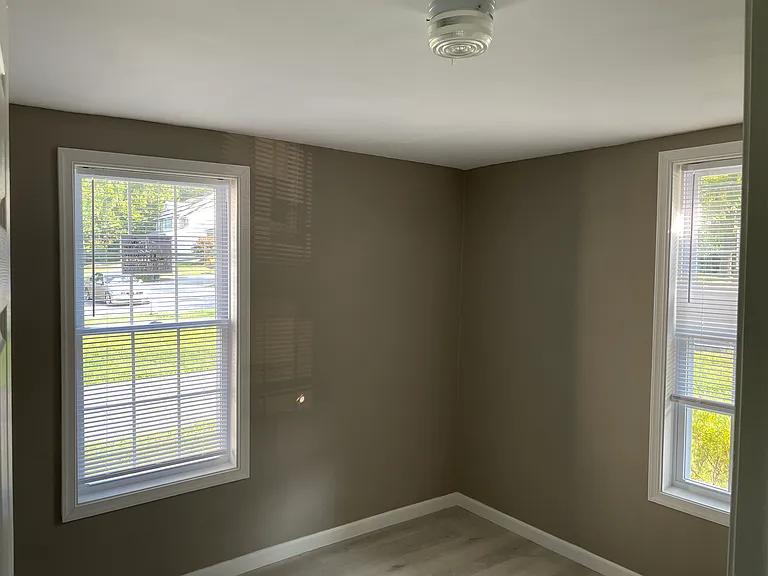 10134 Guilford Rd — Photo 6